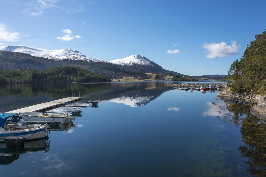 Valsoya Hotel Valsøyfjord Exterior foto